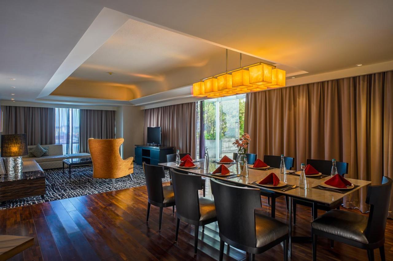 Artotel Ts Suites Surabaja Zewnętrze zdjęcie