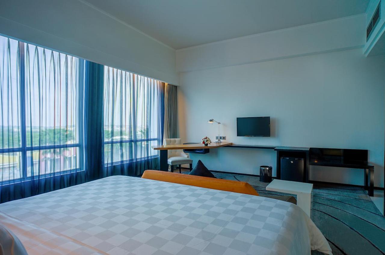 Artotel Ts Suites Surabaja Zewnętrze zdjęcie