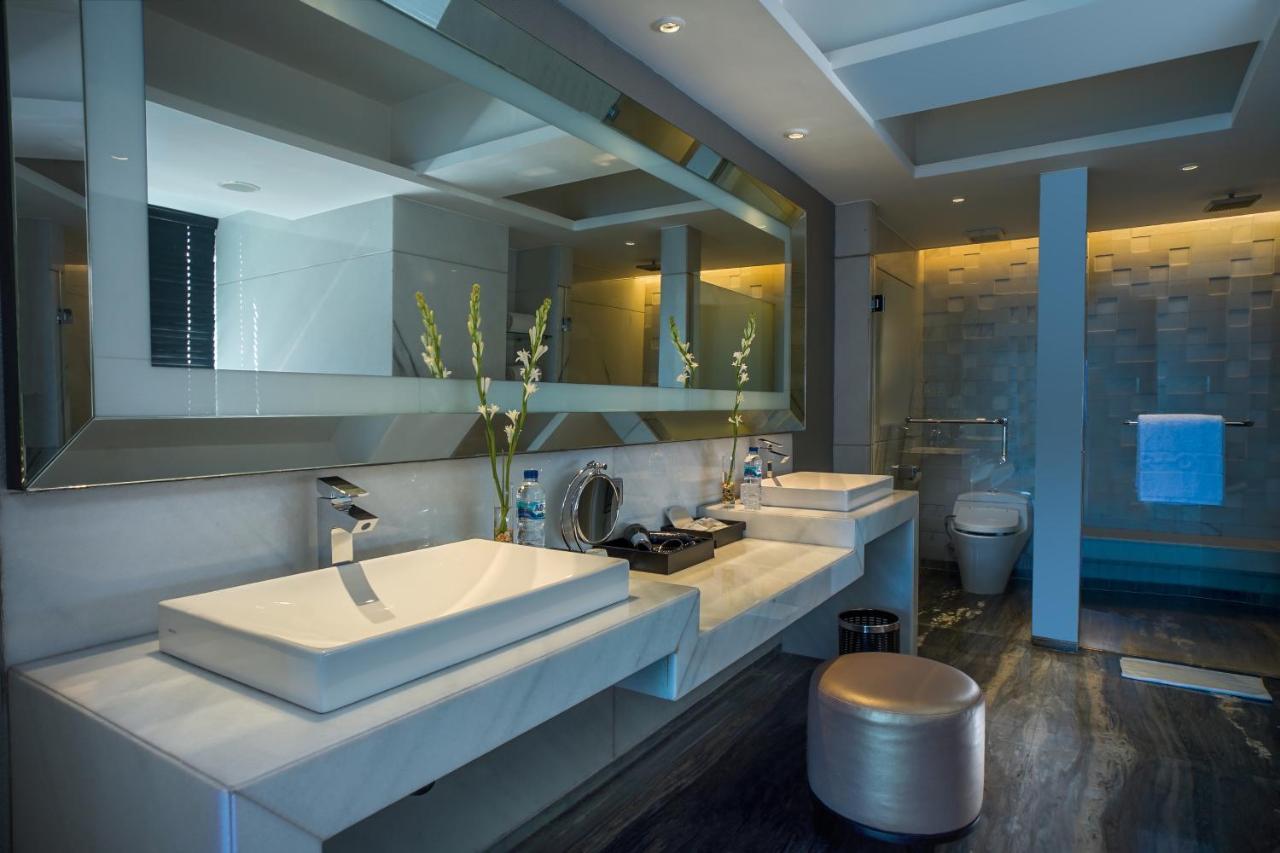 Artotel Ts Suites Surabaja Zewnętrze zdjęcie