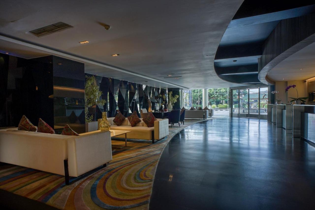 Artotel Ts Suites Surabaja Zewnętrze zdjęcie