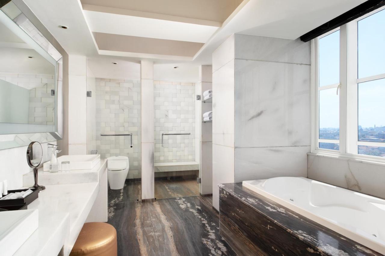 Artotel Ts Suites Surabaja Zewnętrze zdjęcie